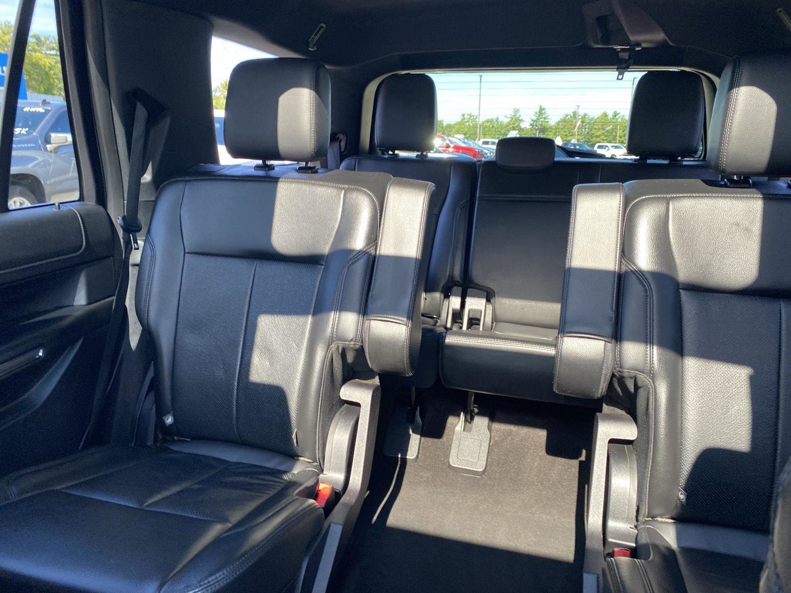 Used 2020 Ford Expedition XLT w/ Equipment Group 202A image 32