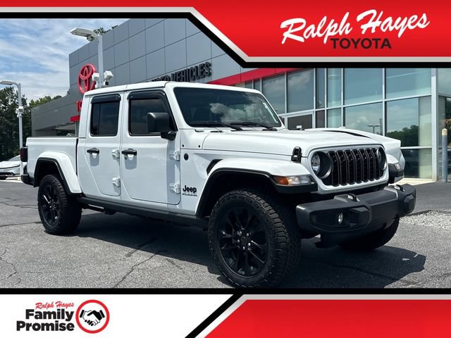 Used 2025 Jeep Gladiator Sport AWD/4WD image 1