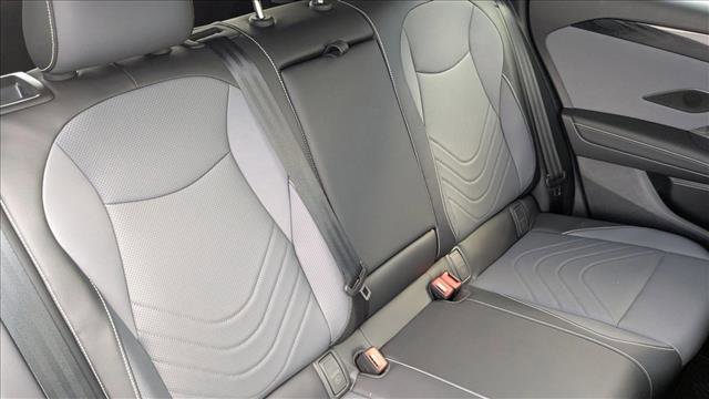 New 2026 Volkswagen Tiguan SE image 27