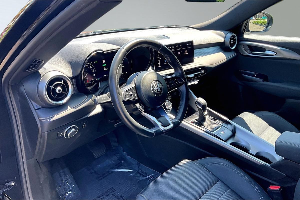 Used 2024 Alfa Romeo Tonale Ti AWD/4WD image 11