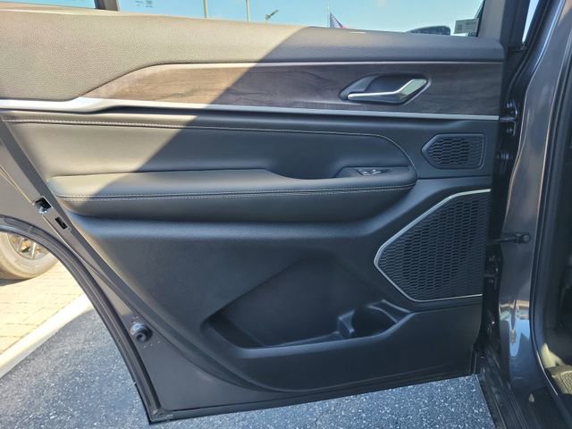 New 2026 Jeep Grand Cherokee L Limited AWD/4WD image 14