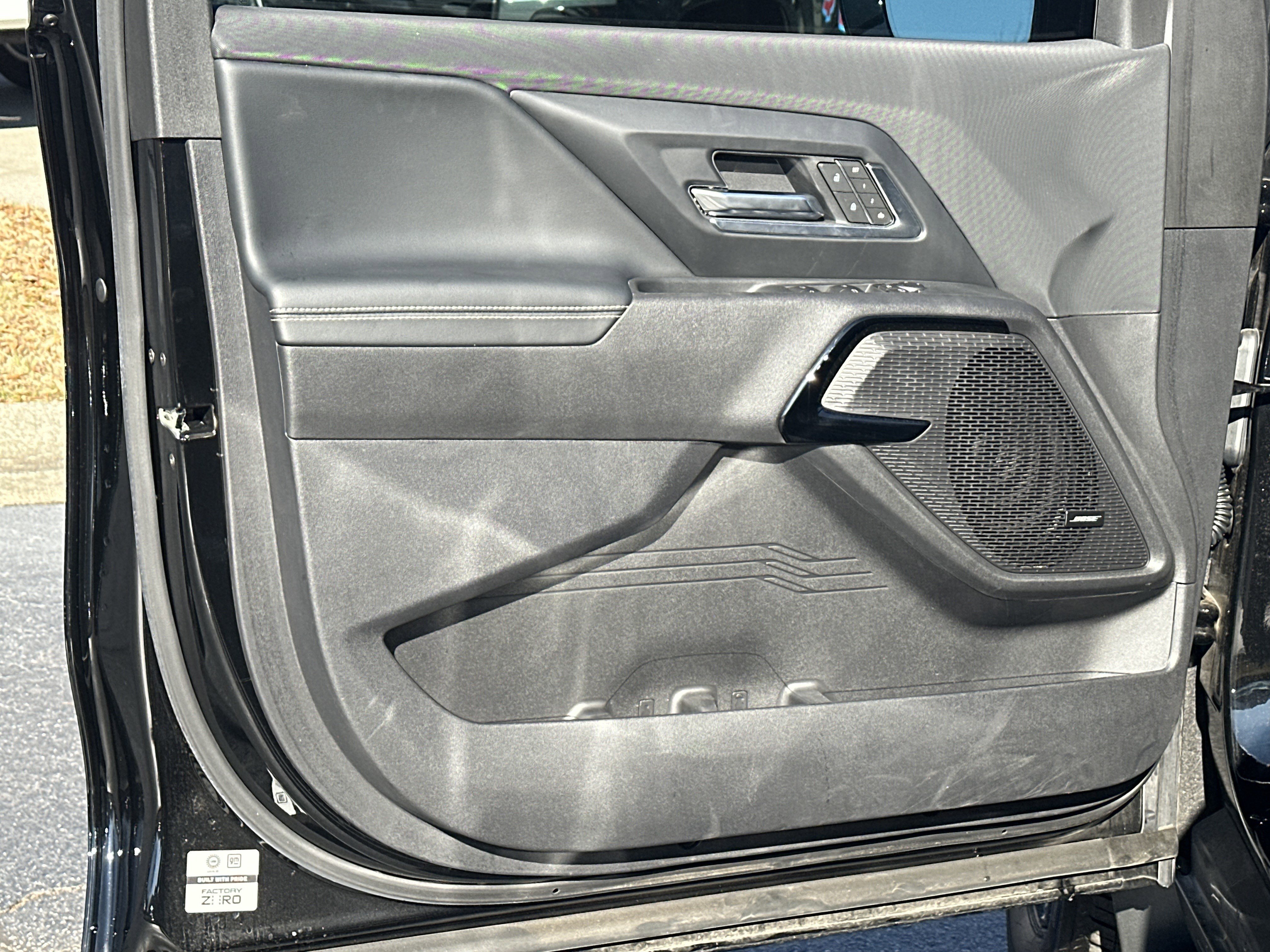 New 2025 Chevrolet Silverado EV LT image 10