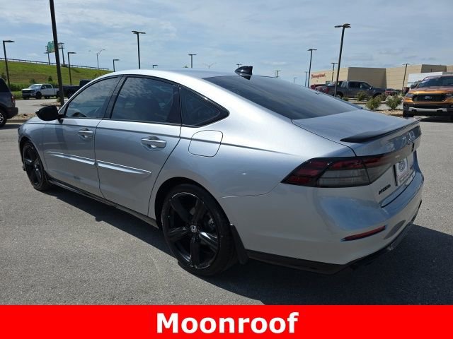 Used 2023 Honda Accord Sport image 3