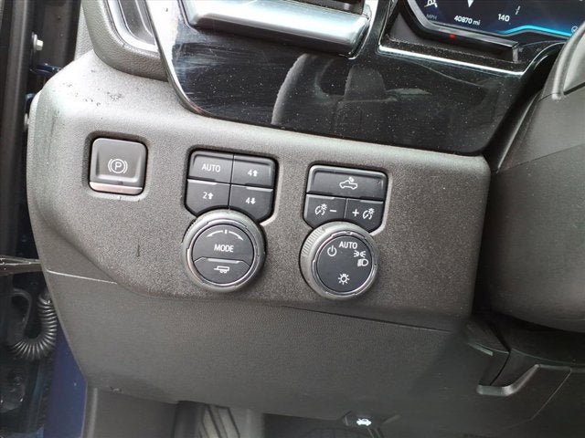 Used 2022 Chevrolet Silverado 1500 LT AWD/4WD image 10
