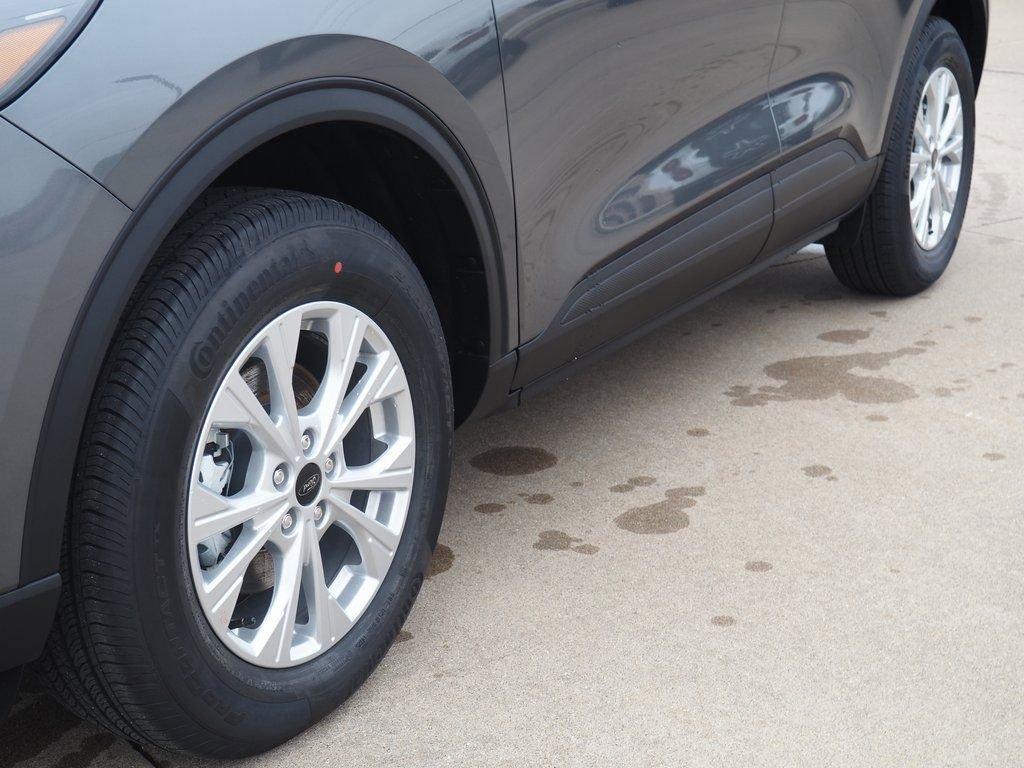 New 2026 Ford Escape Active w/ Cold Weather Package image 10