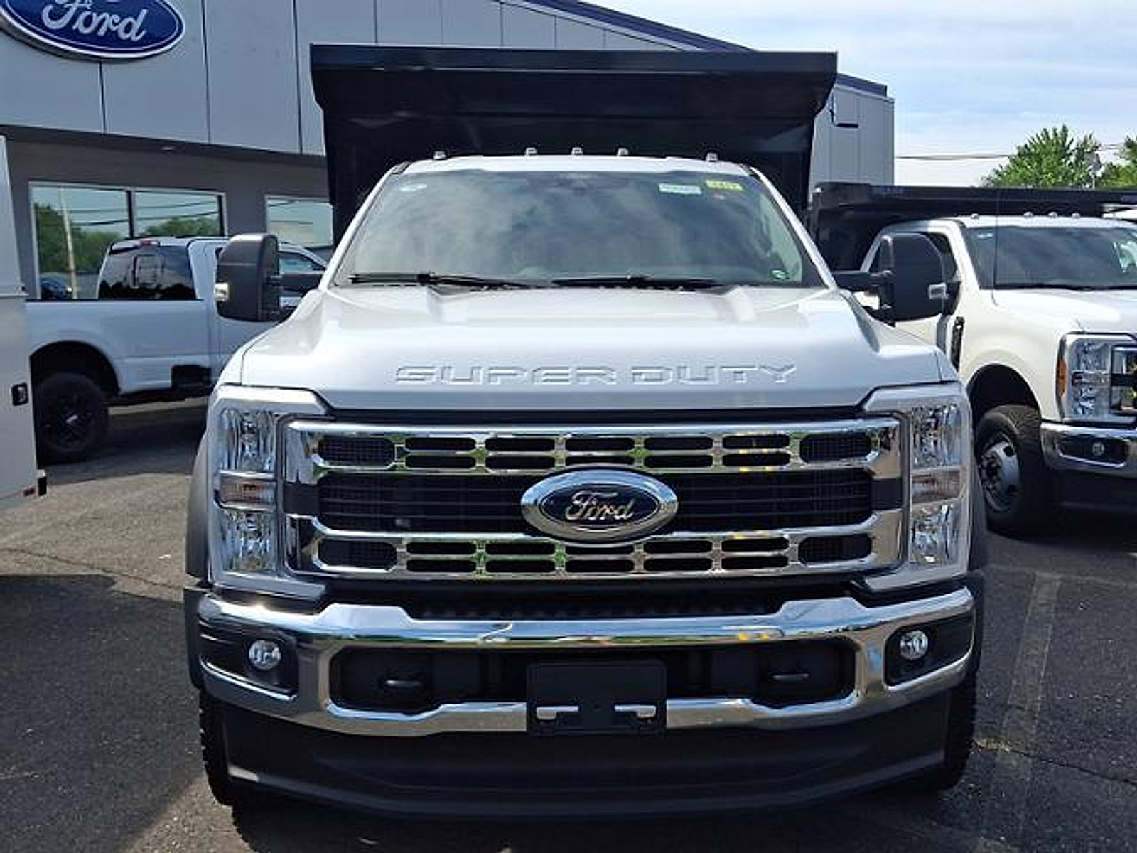 New 2026 Ford F550 4x4 Supercab Super Duty image 2