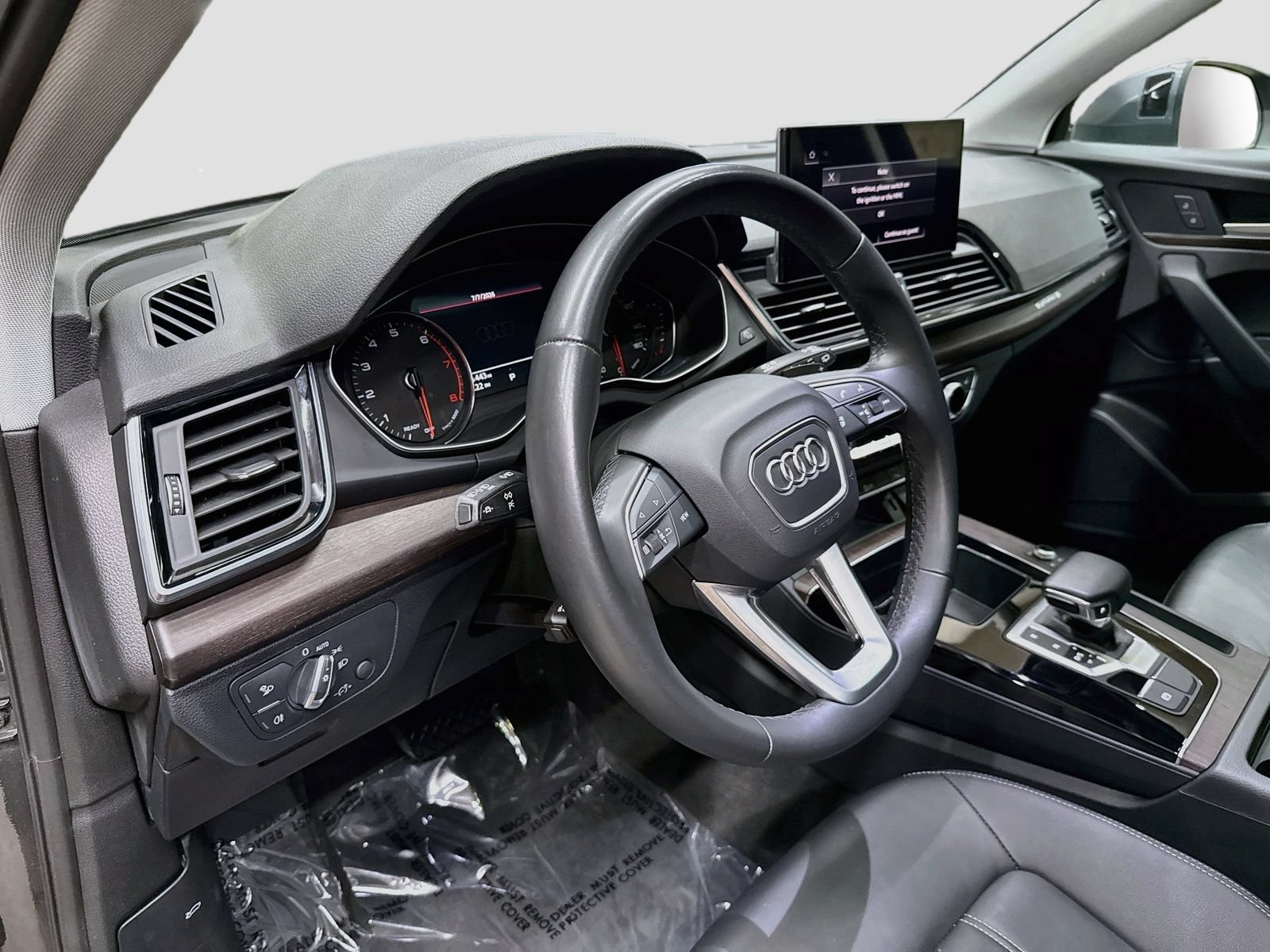 Used 2023 Audi Q5 2.0T Premium w/ Convenience Package AWD/4WD image 11