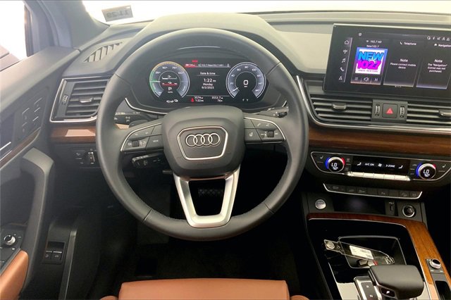 Certified 2024 Audi Q5 e Premium w/ Convenience Package image 5