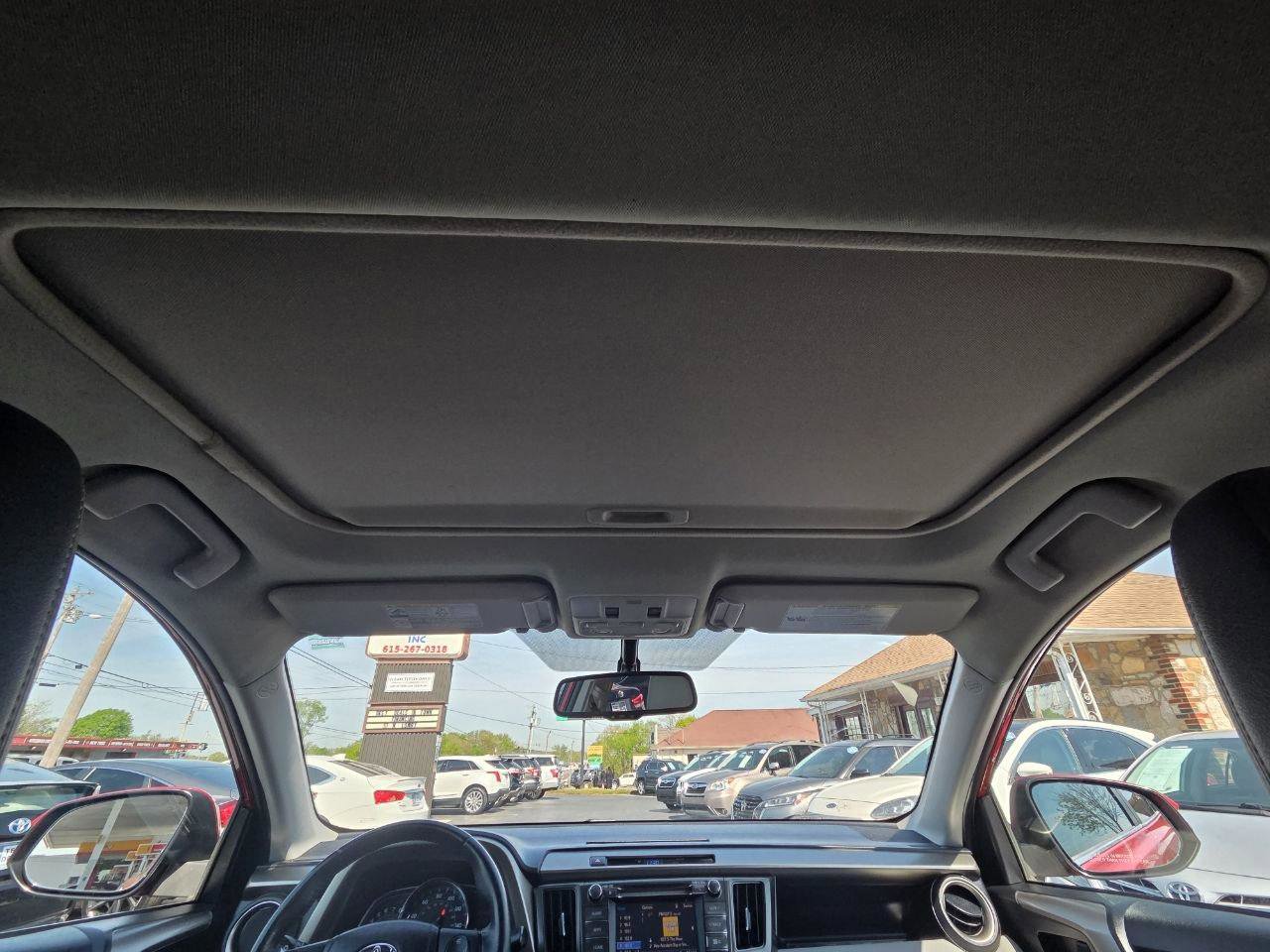 Used 2014 Toyota RAV4 Limited image 28