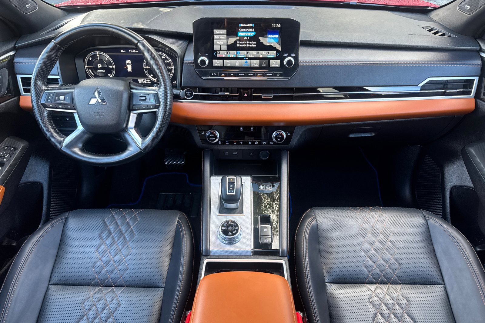 Used 2025 Mitsubishi Outlander SEL Black Edition image 4