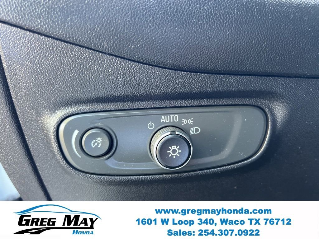 Used 2018 Chevrolet Equinox LT FWD image 26