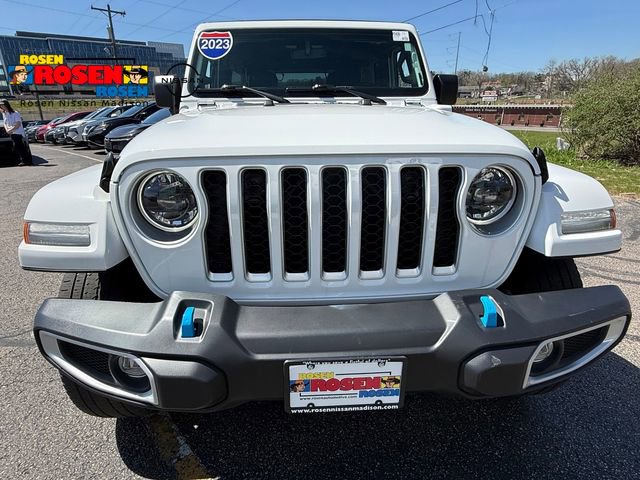 Used 2023 Jeep Wrangler Unlimited Sahara w/ Cold Weather Group AWD/4WD image 37