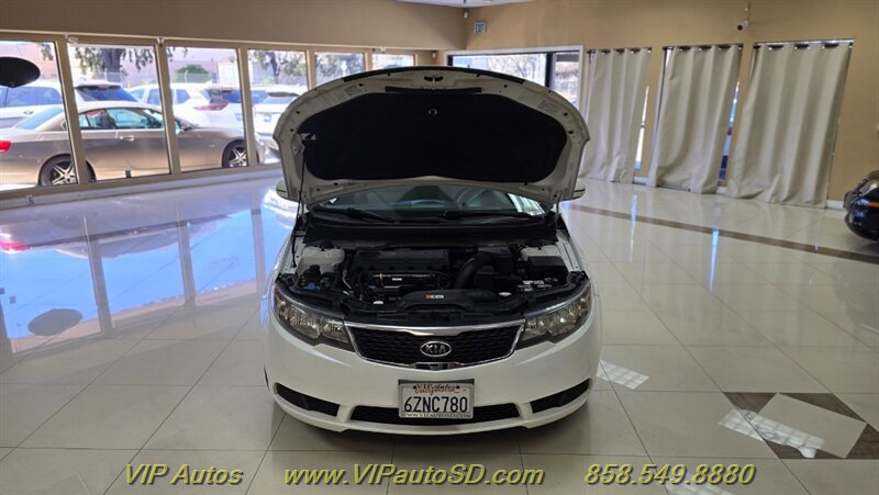 Used 2013 Kia Forte EX FWD image 8