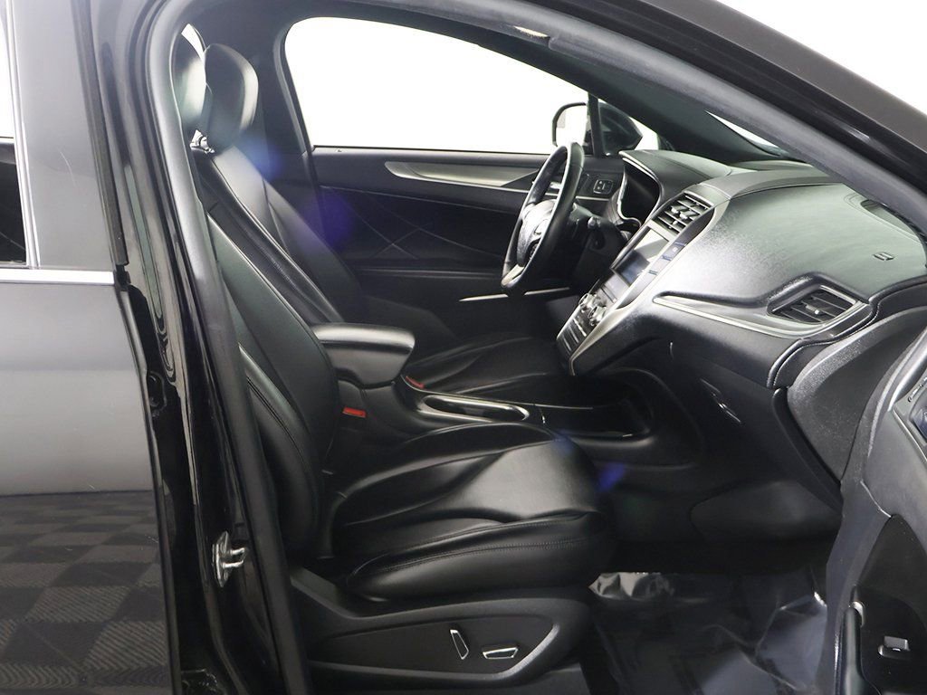 Used 2019 Lincoln MKC Premiere image 22