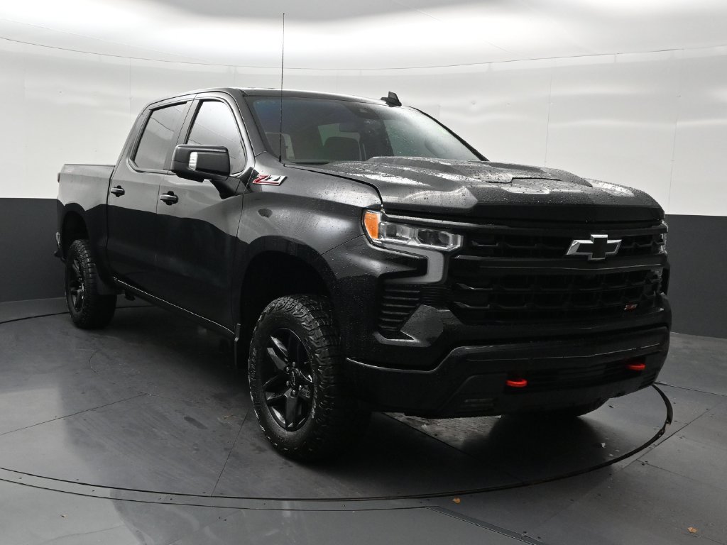 Used 2024 Chevrolet Silverado 1500 LT Trail Boss w/ LT Trail Boss Premium Package AWD/4WD image 8