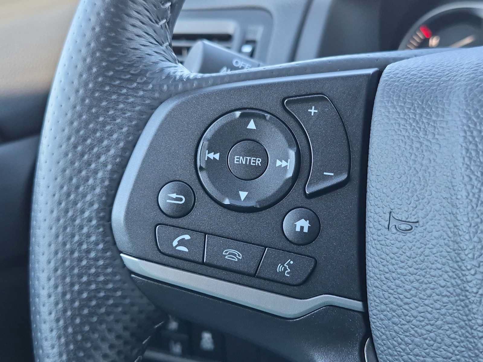 Certified 2025 Honda Passport EX-L image 24