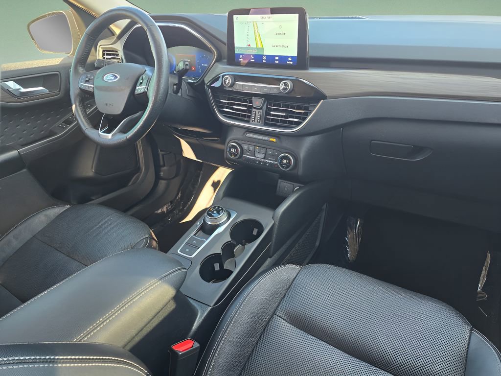 Used 2020 Ford Escape Titanium image 27