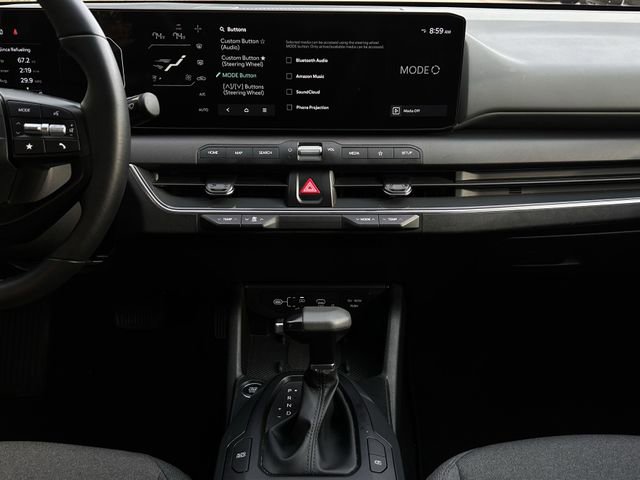 Used 2025 Kia K4 EX image 17