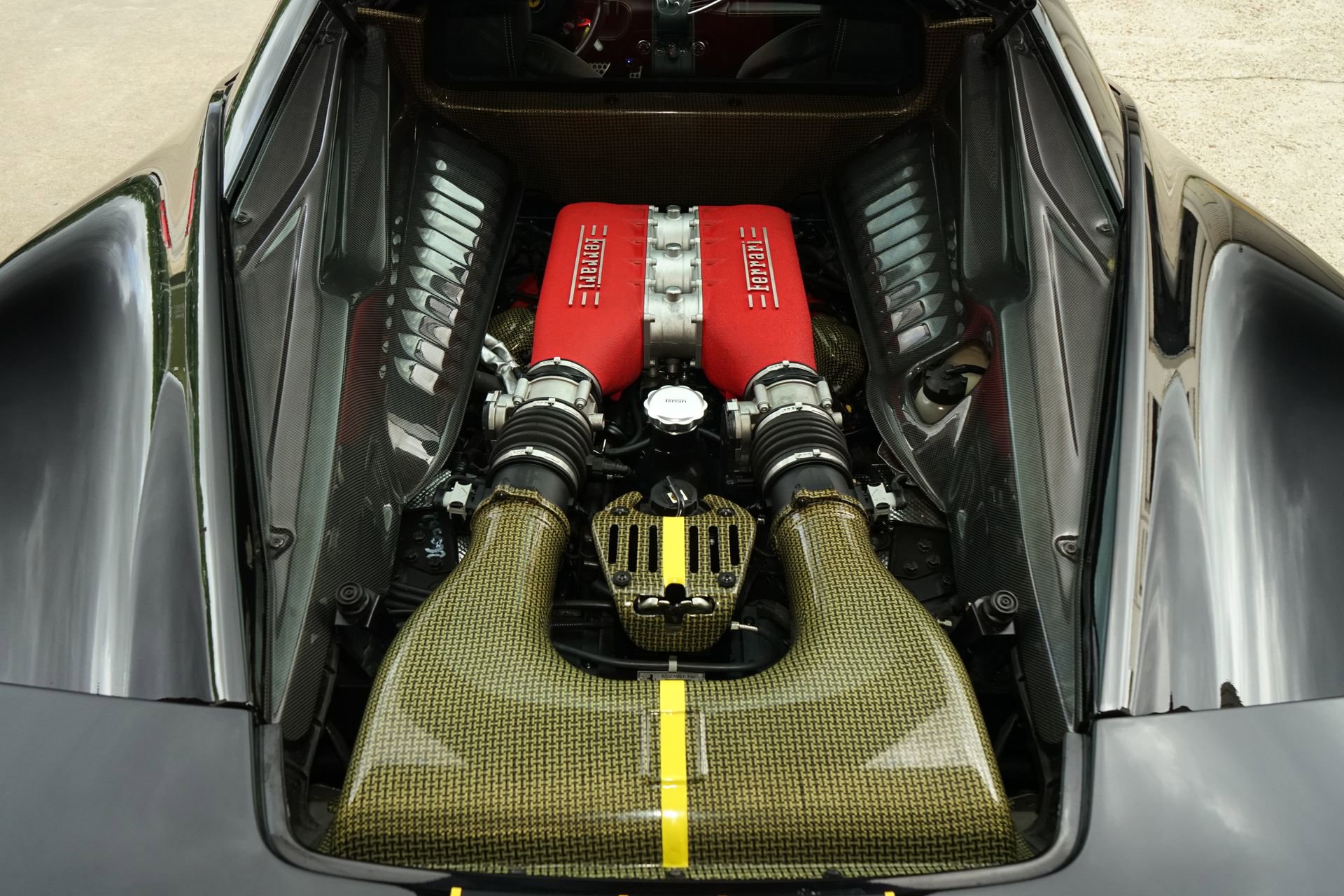 Used 2010 Ferrari 458 Italia Coupe image 29