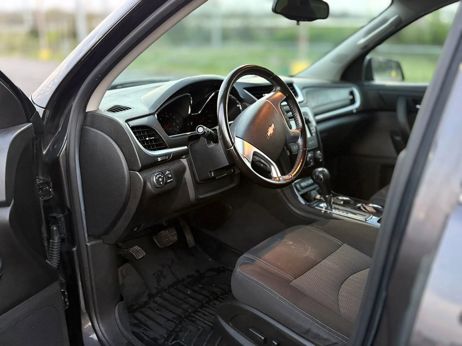 Used 2016 Chevrolet Traverse LT image 10