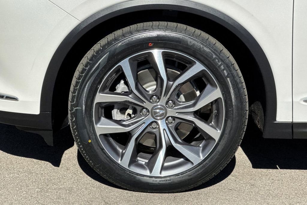 Certified 2023 Acura MDX FWD w/ Technology Package image 37