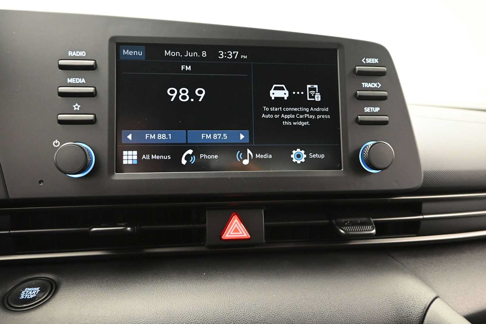 New 2026 Hyundai Elantra Sport FWD image 18