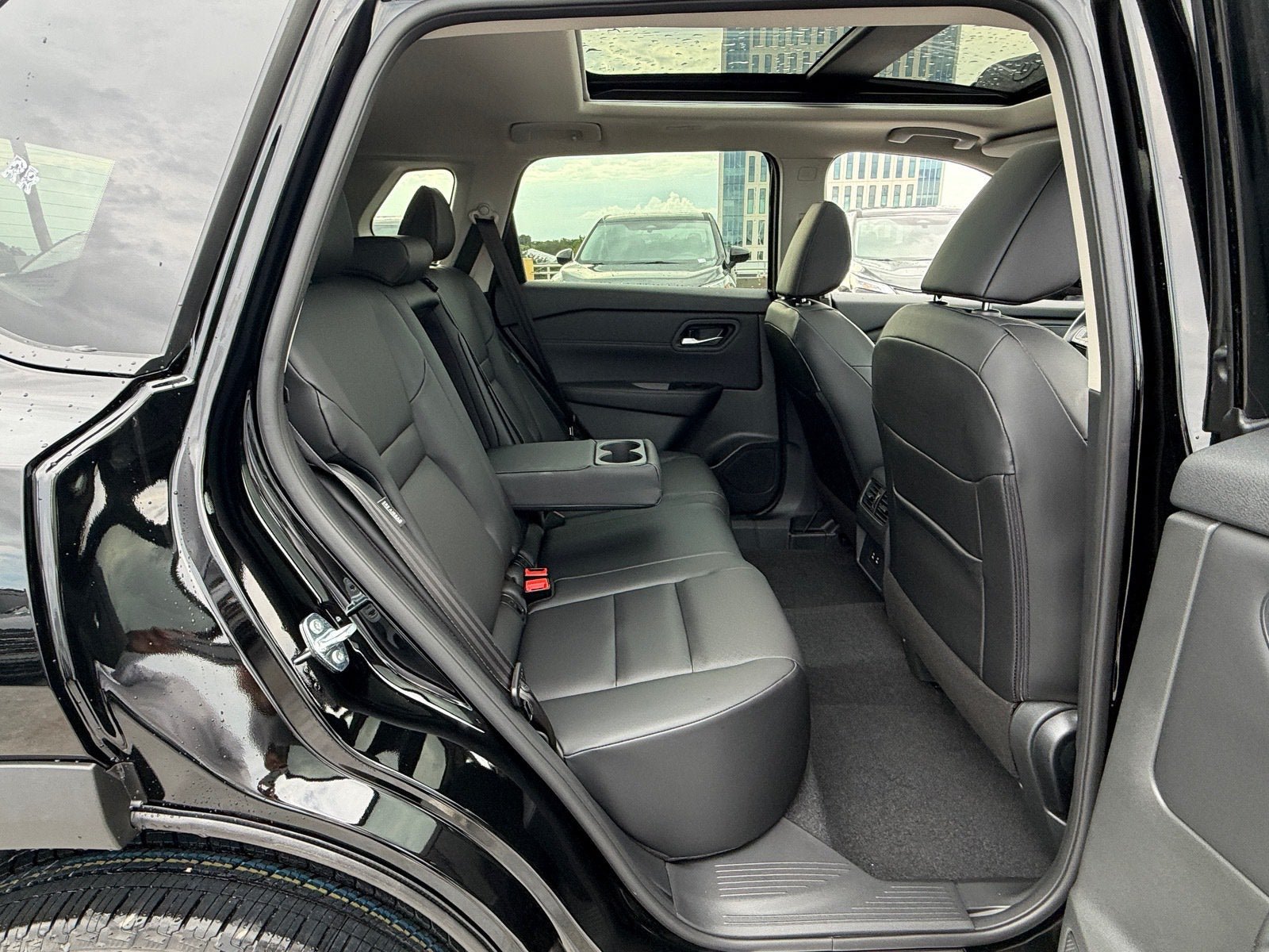 New 2027 Nissan Rogue SV FWD image 13