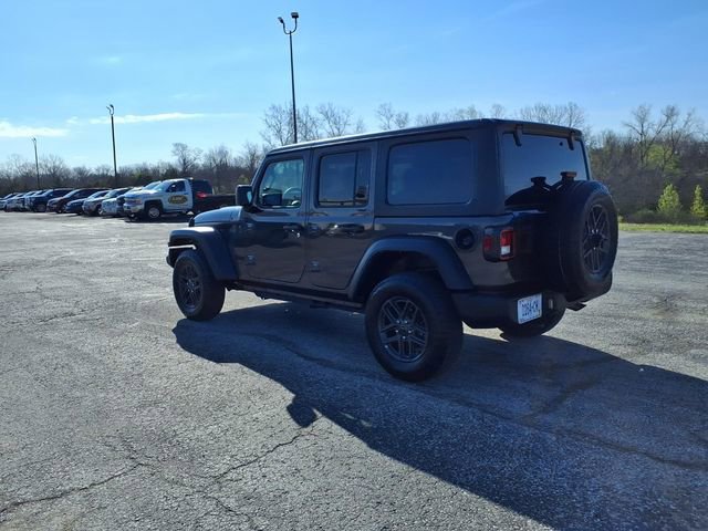 Used 2025 Jeep Wrangler Sport S image 31