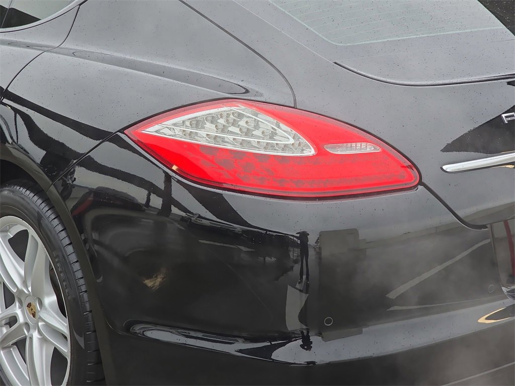 Used 2011 Porsche Panamera 4 image 38