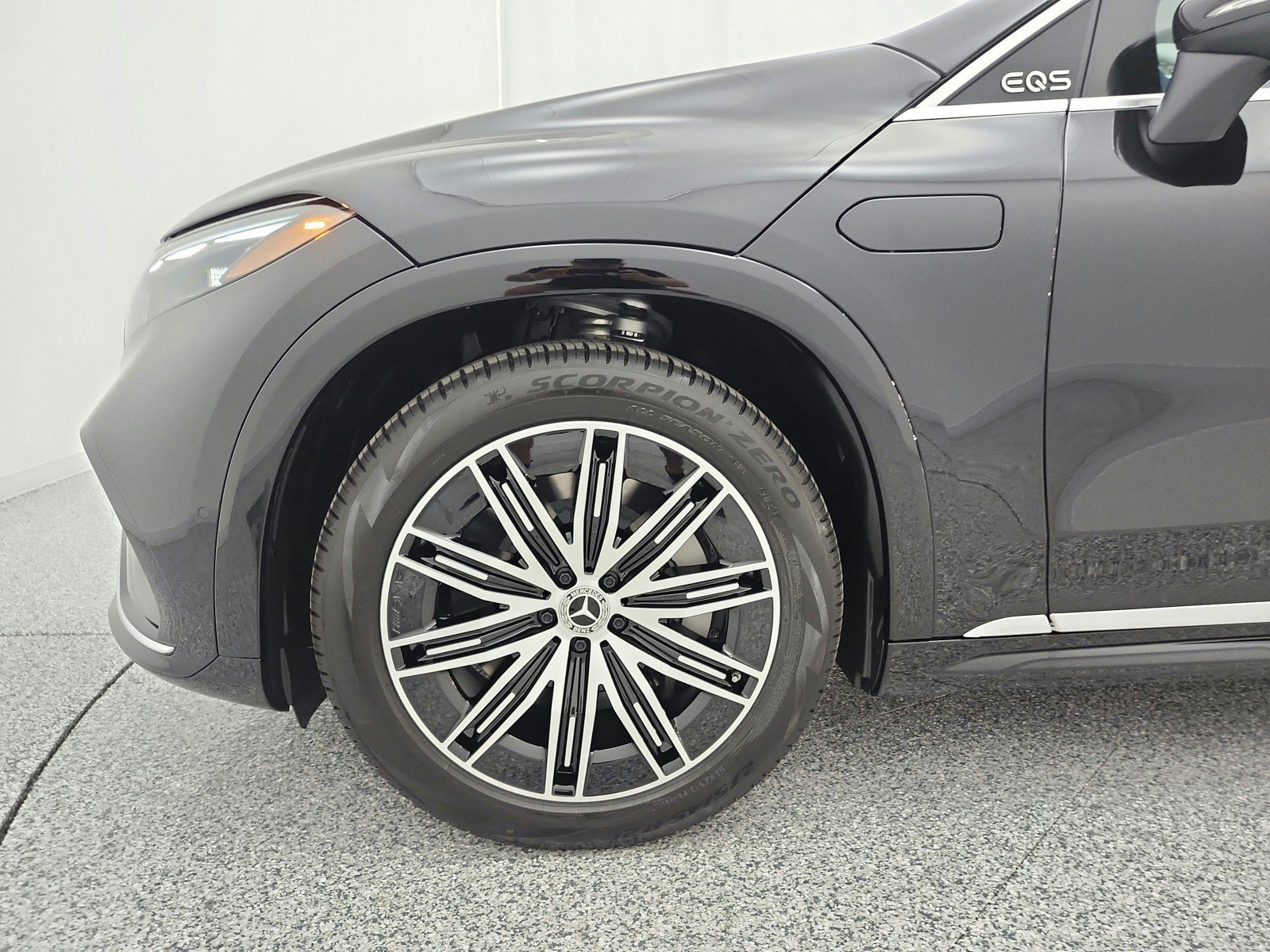New 2026 Mercedes-Benz EQS 550 4MATIC SUV image 20