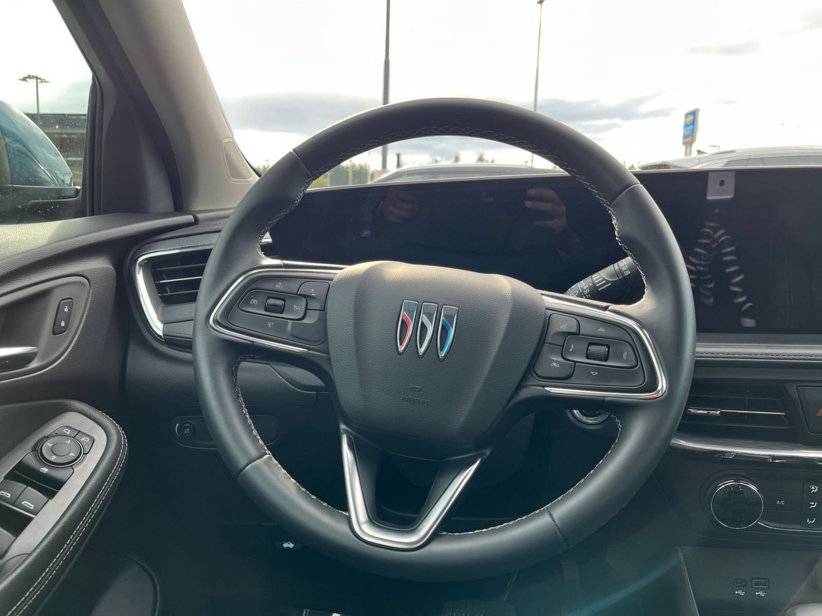 Used 2026 Buick Encore GX Preferred AWD/4WD image 28