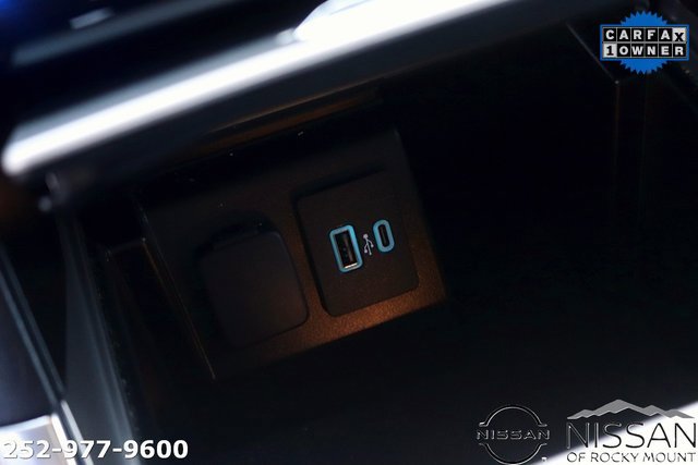 Used 2022 Ford Explorer Limited w/ Equipment Group 301A image 23