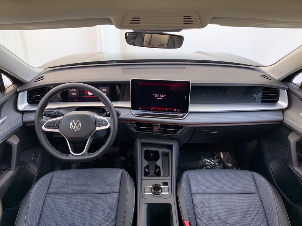 Used 2026 Volkswagen Tiguan SE AWD/4WD image 17