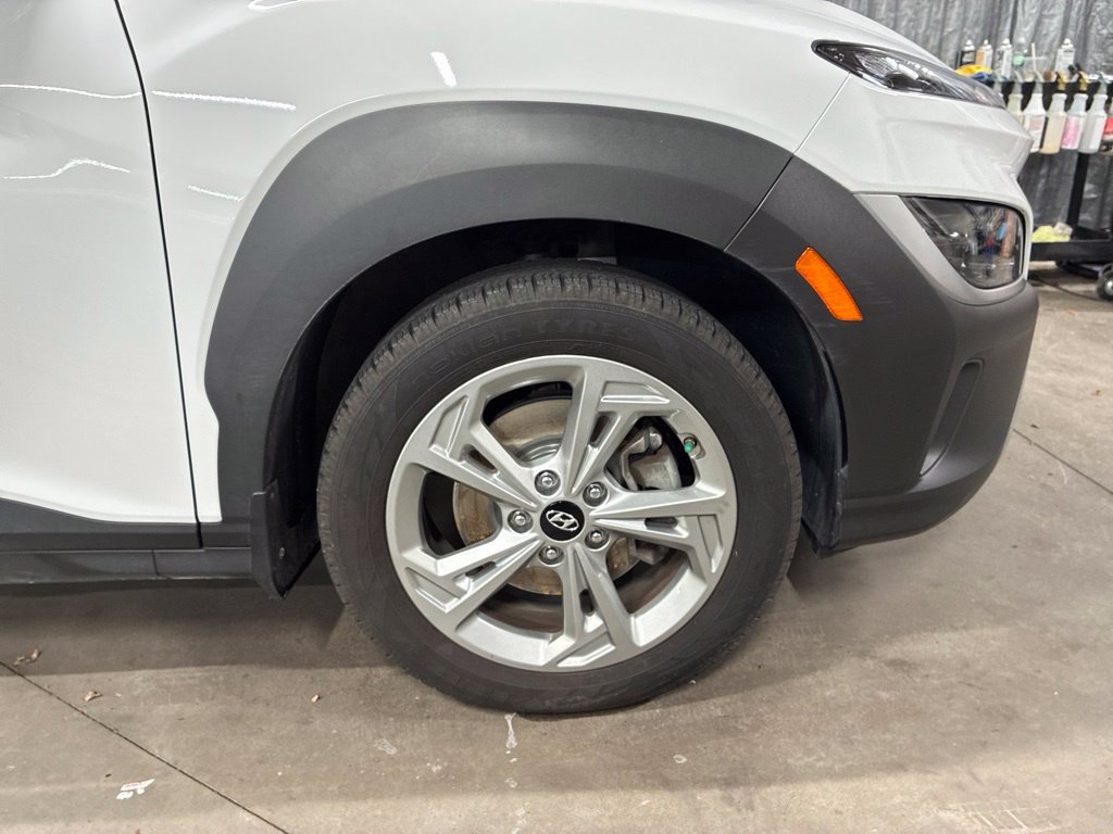 Used 2023 Hyundai Kona SEL AWD/4WD image 45