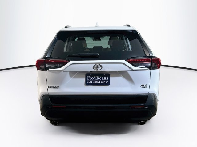 Used 2023 Toyota RAV4 XLE AWD/4WD image 9