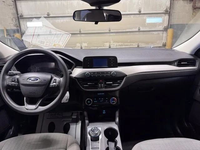 Used 2022 Ford Escape S AWD/4WD image 4