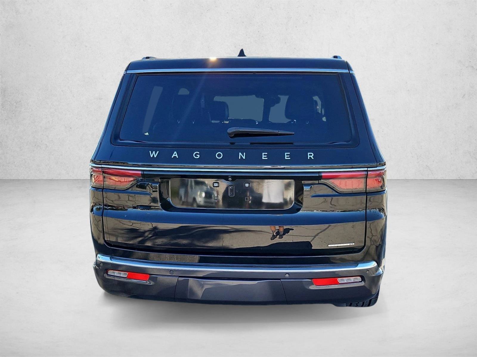 Used 2022 Jeep Wagoneer Series III w/ Premium Group I RWD image 7