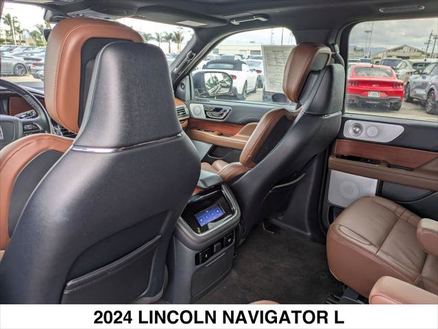 Used 2024 Lincoln Navigator L Reserve AWD/4WD image 22