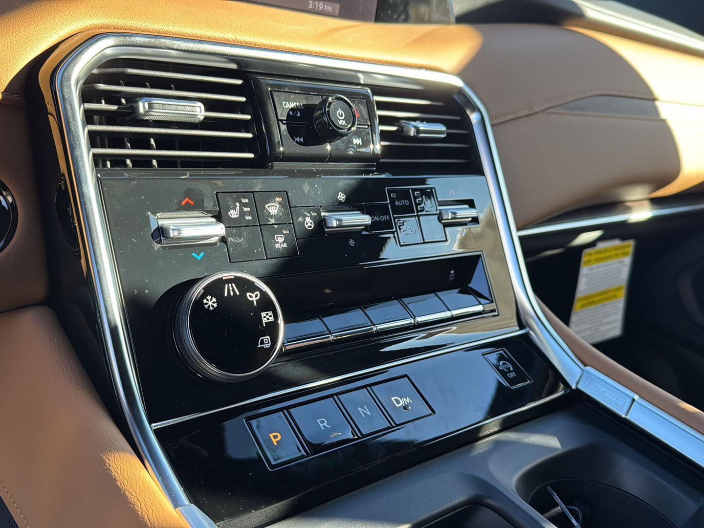 New 2026 Nissan Armada SL w/ Captain's Chari Seat Package image 22