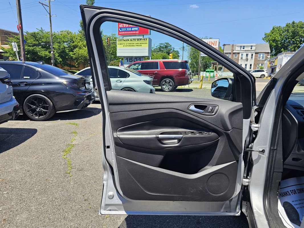 Used 2019 Ford Escape SE AWD/4WD image 17