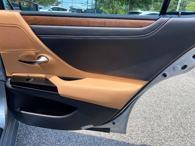 Certified 2023 Lexus ES 250 w/ Premium Package AWD/4WD image 30