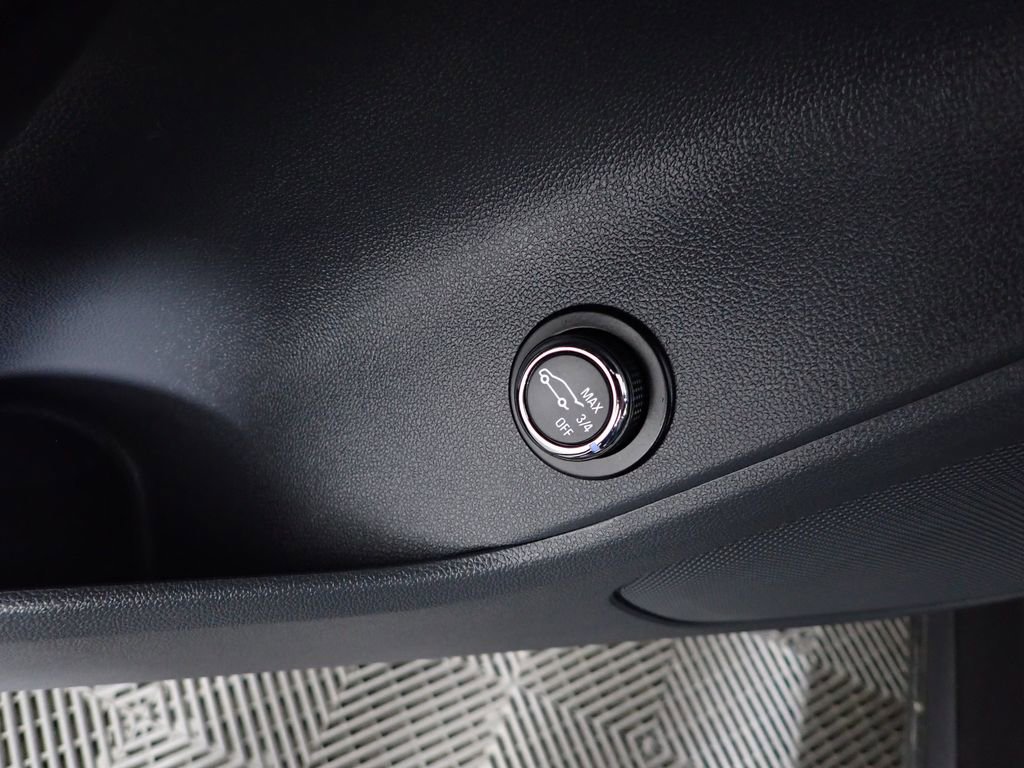 Used 2019 Chevrolet Blazer LT image 23