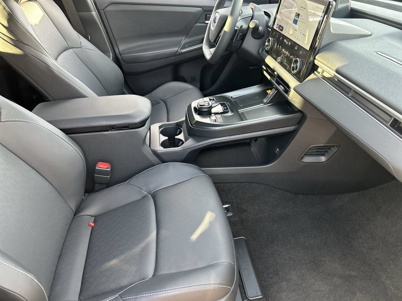 New 2026 Subaru Solterra AWD/4WD image 8