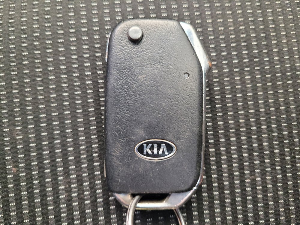 Used 2021 Kia Forte LXS FWD image 32