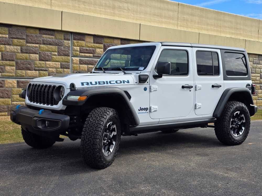 Used 2024 Jeep Wrangler Unlimited Rubicon 4xe image 8