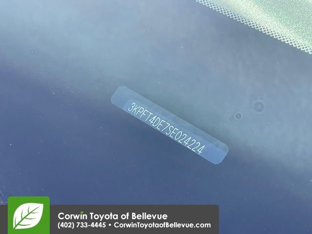 Used 2025 Kia K4 LX image 31