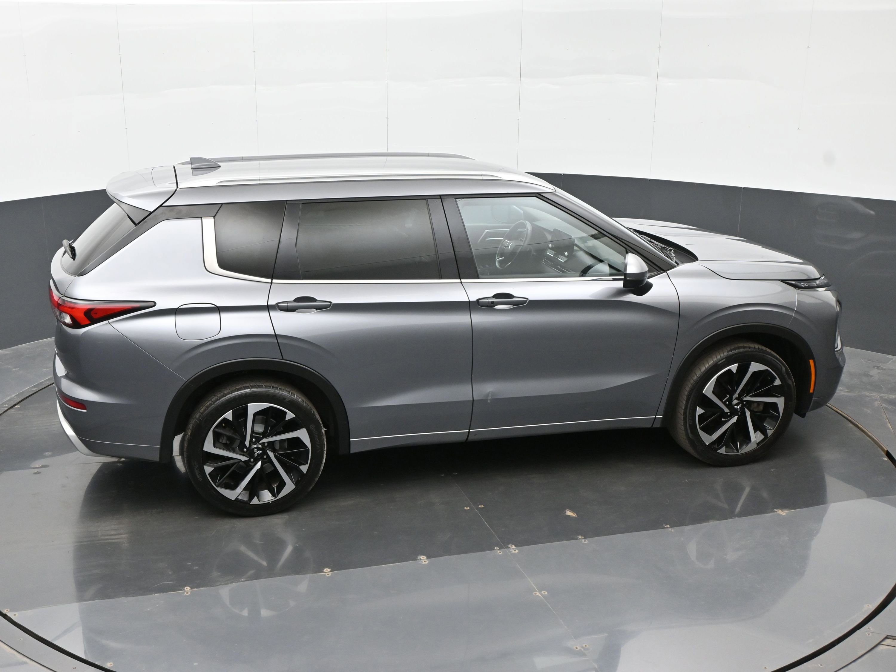 Used 2022 Mitsubishi Outlander SEL image 31