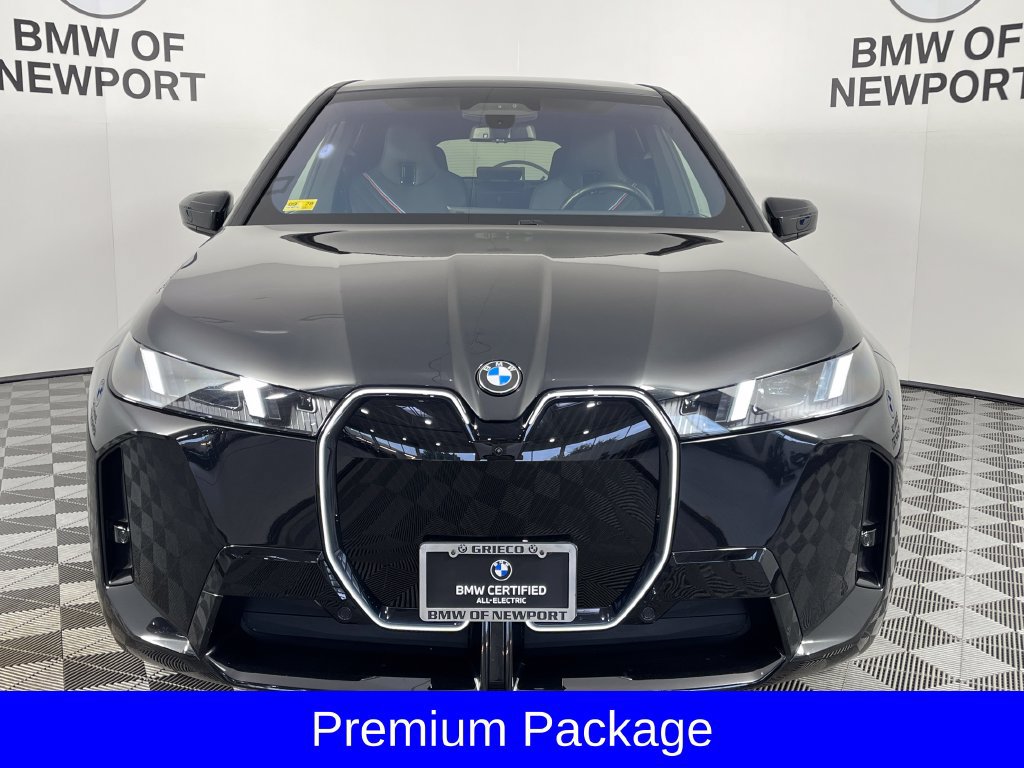 Certified 2026 BMW iX xDrive60 w/ M Sport Package AWD/4WD image 7