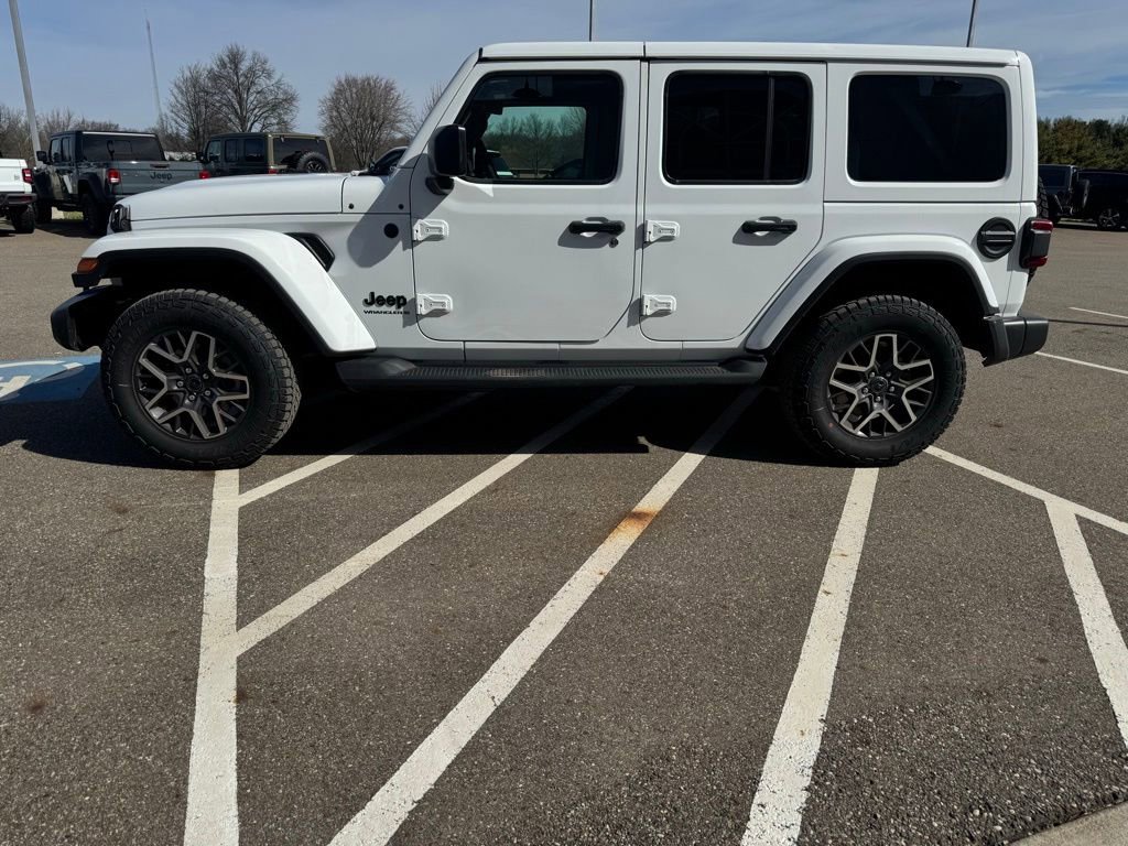 New 2026 Jeep Wrangler Unlimited Sahara AWD/4WD image 6