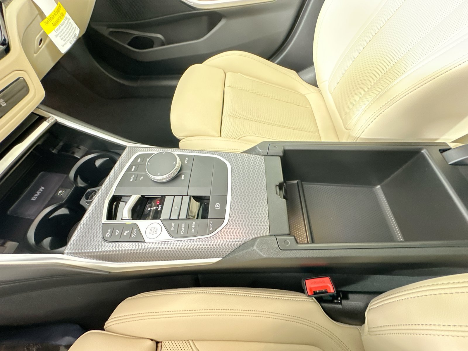 New 2026 BMW 330i xDrive Sedan w/ Premium Package AWD/4WD image 29